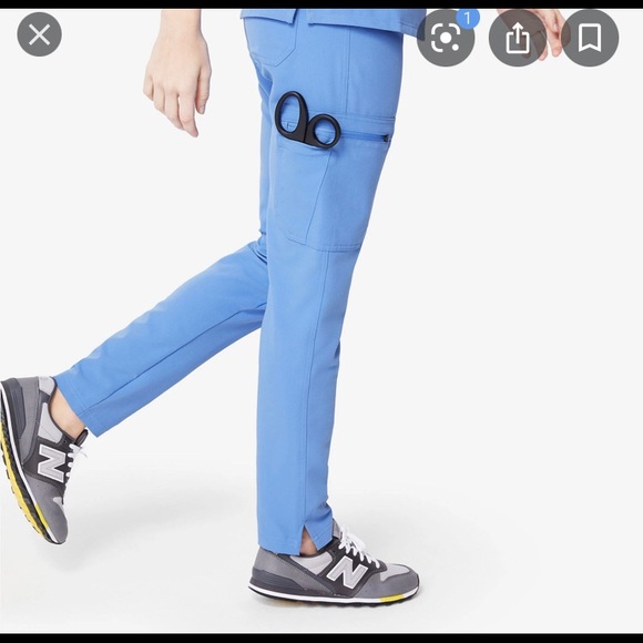 Figs Yolo scrub pants - Picture 2 of 3